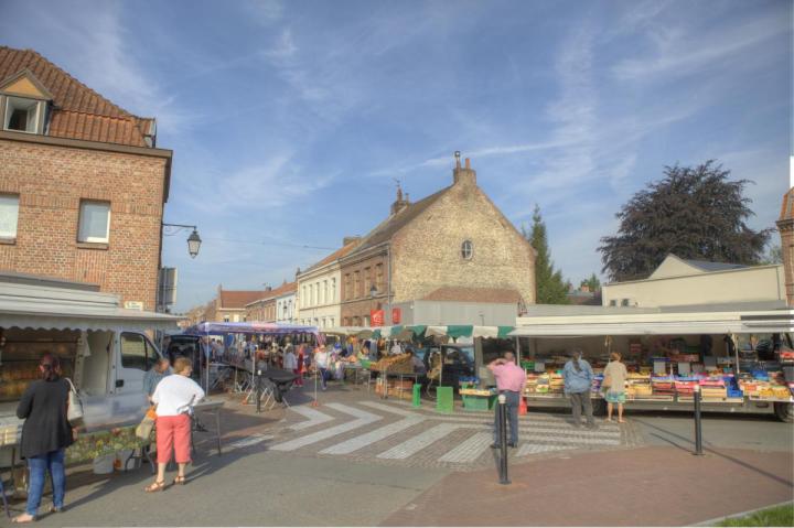 place_du_generald_e_gaulle-marche-st_andre_lez_lille-img_3700.jpg